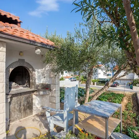 Apartment Slatine 13298e Trogir