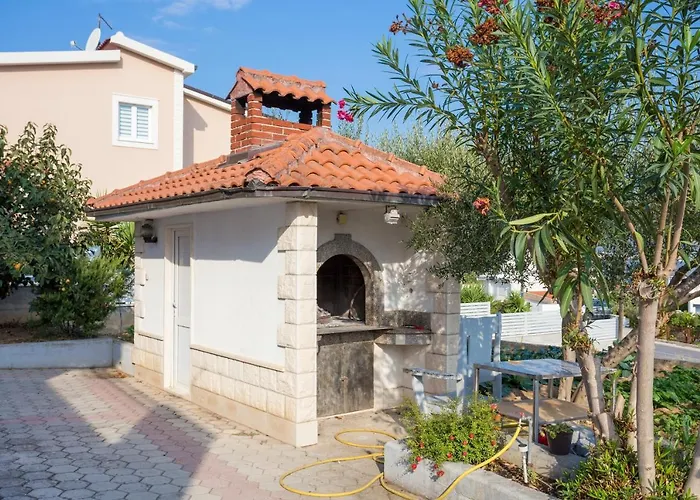 Slatine 13298e * Trogir