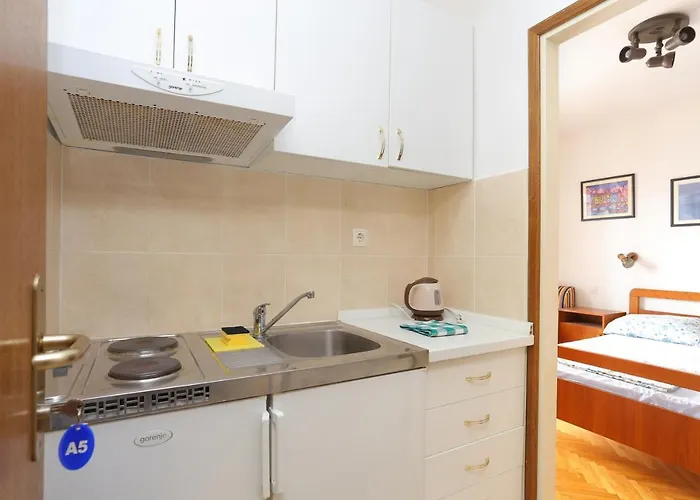 Slatine 13298e Appartement *