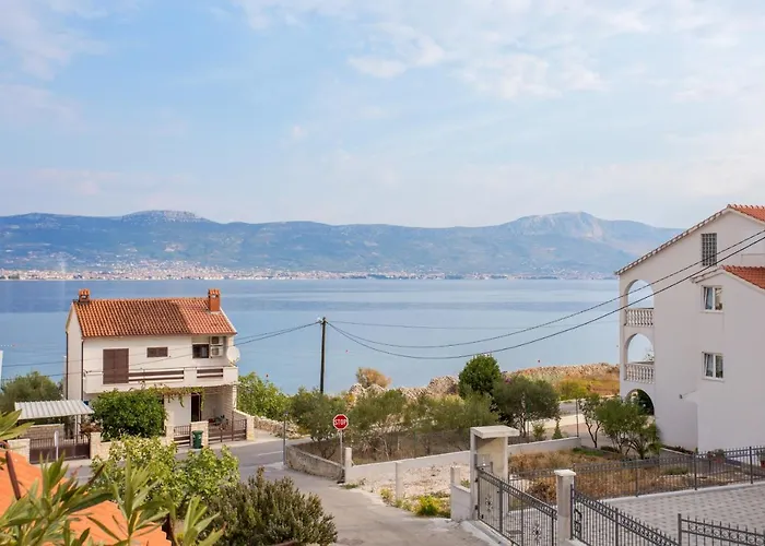 Slatine 13298e Appartement *
